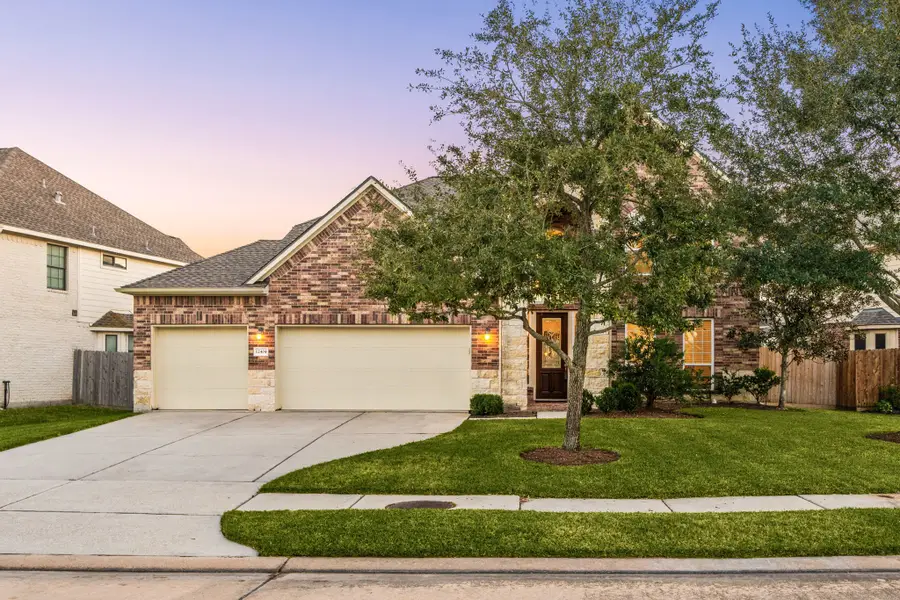 12404 Winebrook Drive, Pearland, TX 77584 - Image #2