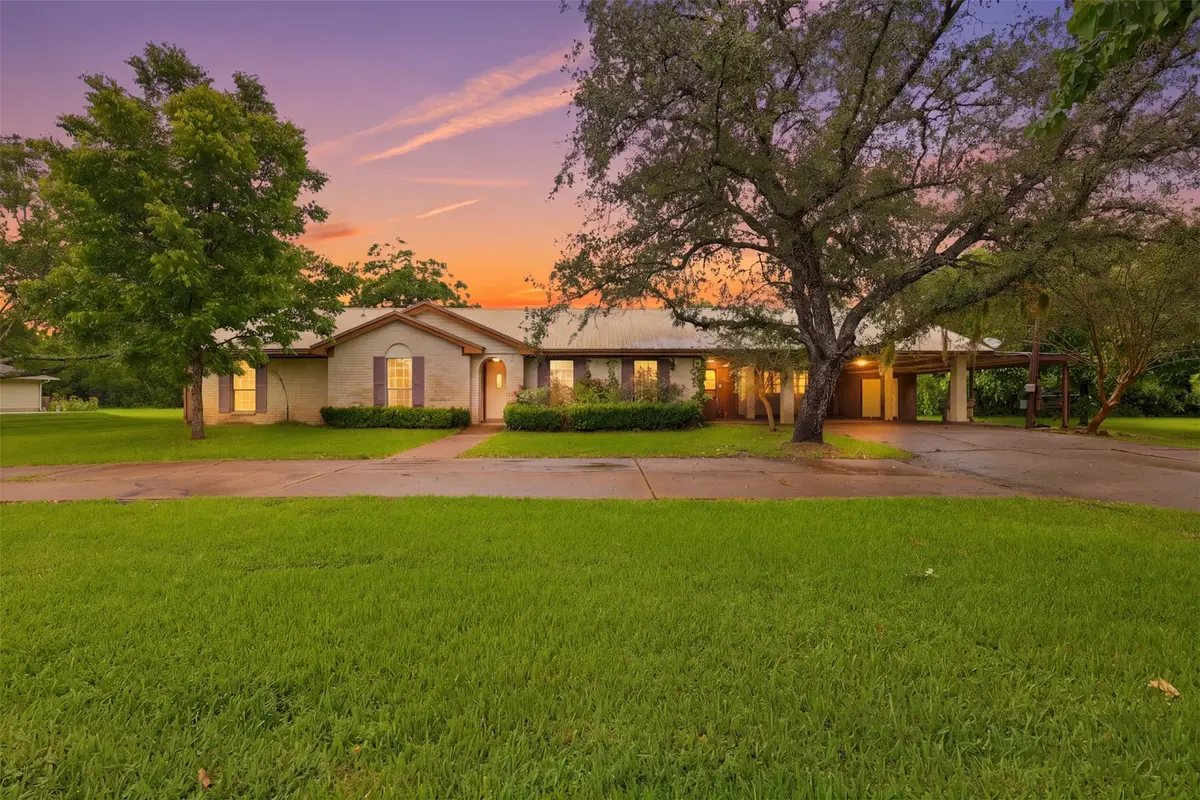 7611 King Street, Manvel, TX 77578 - #1