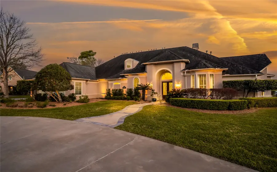 843 Royal Lakes Boulevard, Richmond, TX 77469 - Image #3