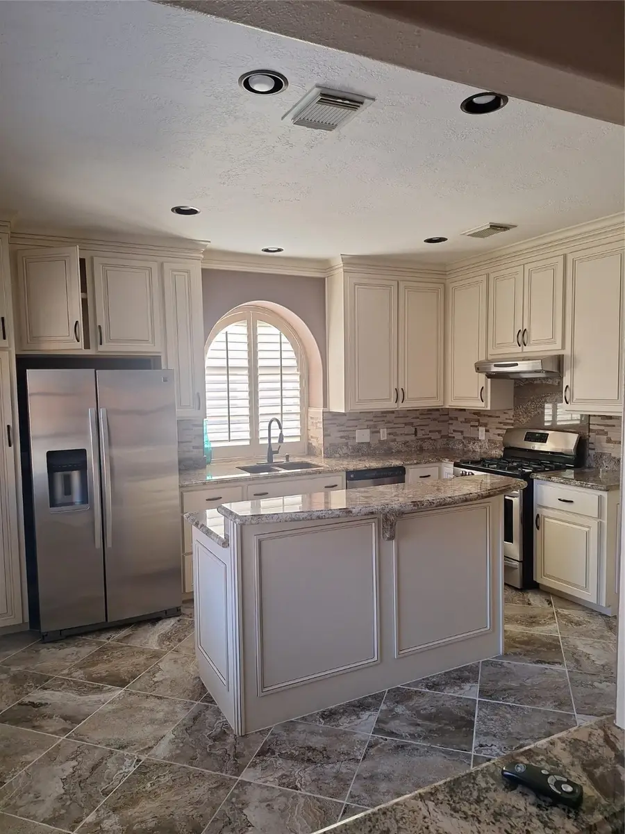 12827 Lindsey Lane, Stafford, TX 77477 - Image #3