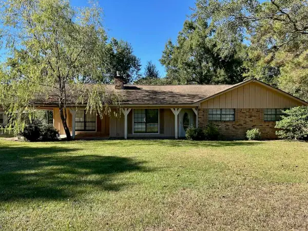 42672 Us Highway 96 S, Buna, TX 77612