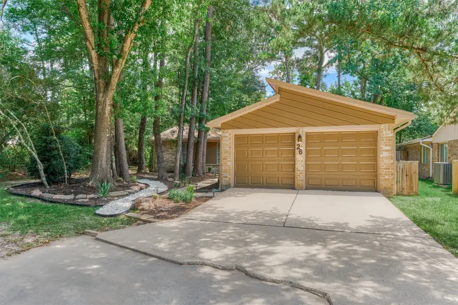 26 W Broken Oak Court, The Woodlands, TX 77381 - #2