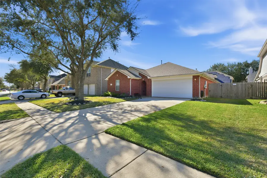 5114 Spring Oak Drive, Pasadena, TX 77505 - #2