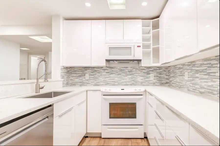 2829 Timmons Lane #167, Houston, TX 77027 - Image #3