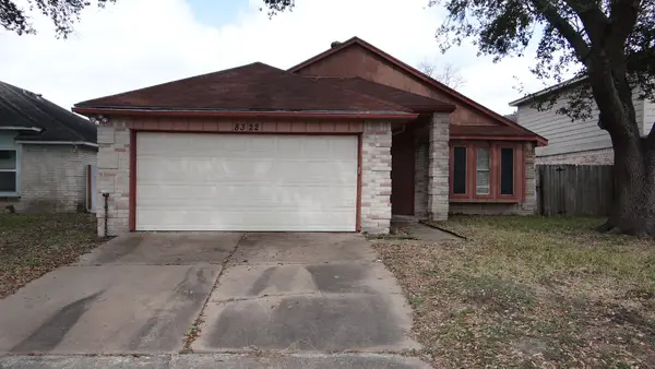 8322 Sandy Glen Lane, Houston, TX 77071