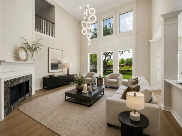 2302 Upland Park Drive, Sugar Land, TX 77479