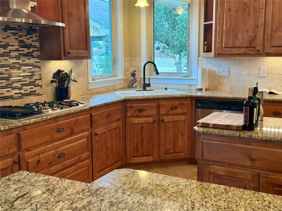 266 Stone Oak, Inez, TX 77968 - Image #3