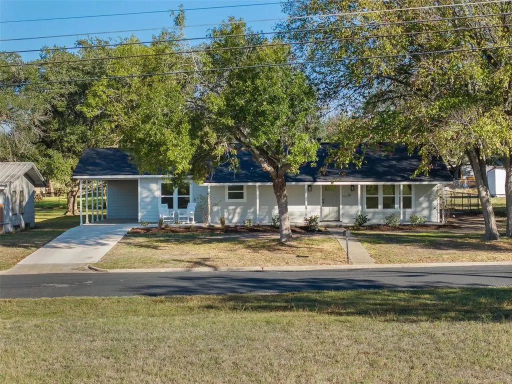 911 Eilers Street, Schulenburg, TX 78956 - #1