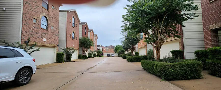 9821 Meredith Elise Court, Houston, TX 77025 - #3