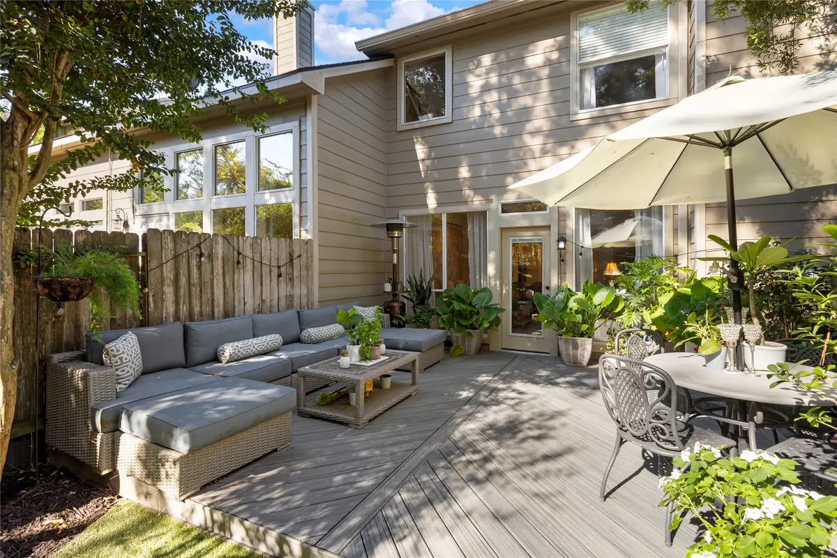 74 Valley Oaks Circle, The Woodlands, TX 77382 - Image #1