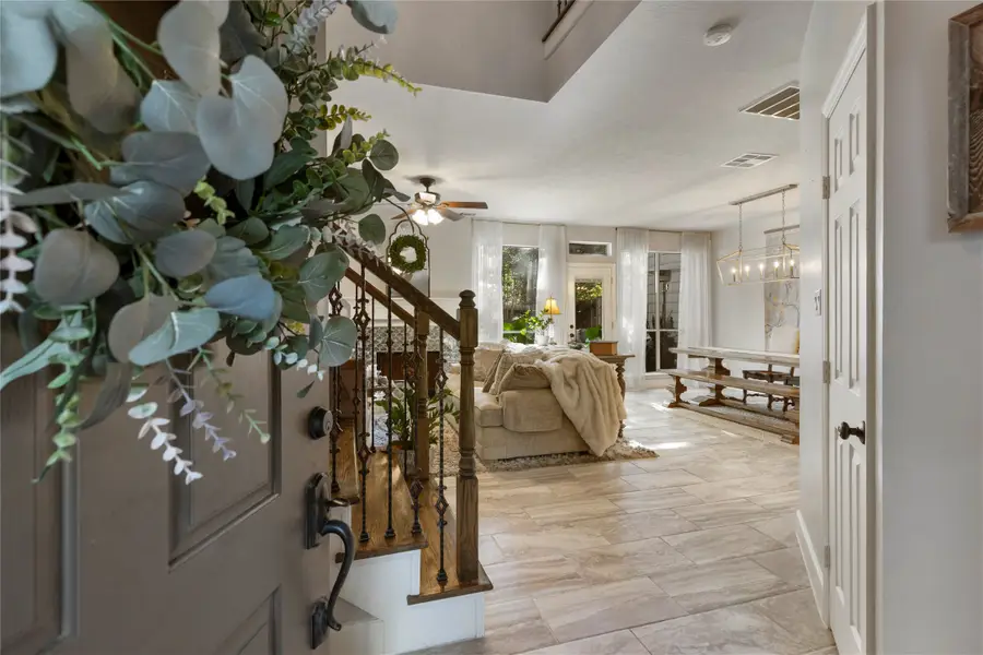 74 Valley Oaks Circle, The Woodlands, TX 77382 - Image #3