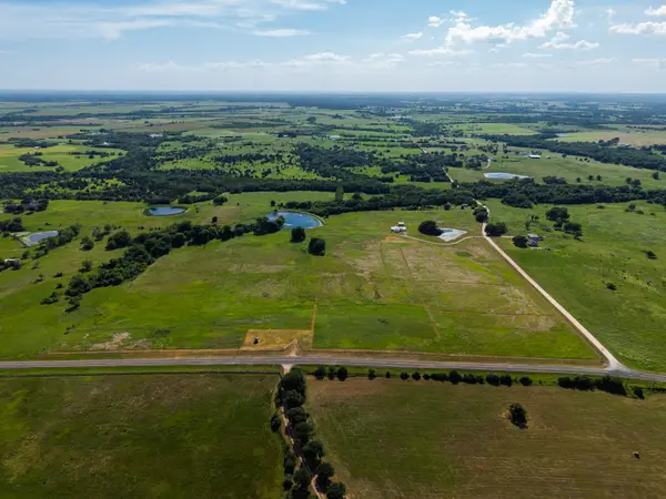 8019 N Fm 1371, Bellville, TX 77418