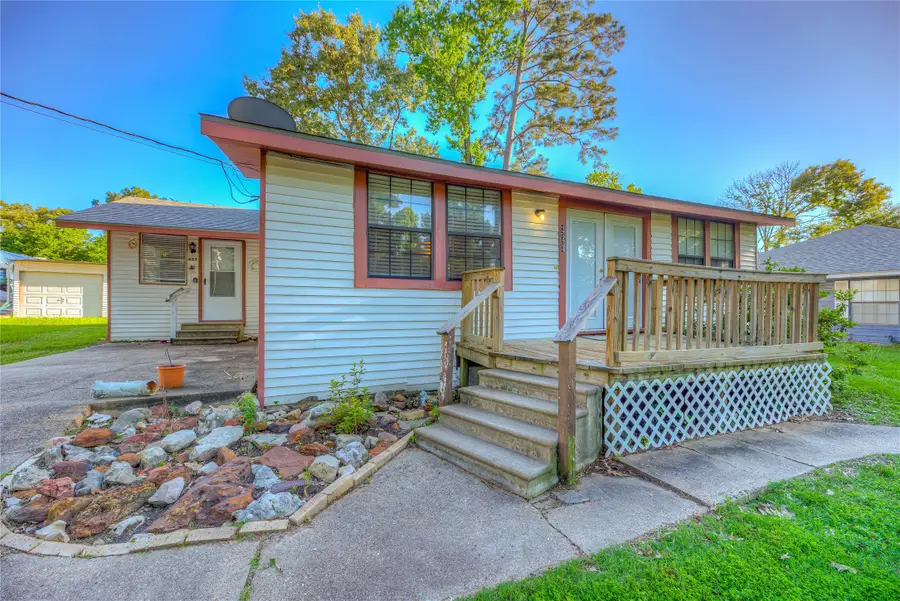 323 Lakeview Drive, Onalaska, TX 77360 - #2