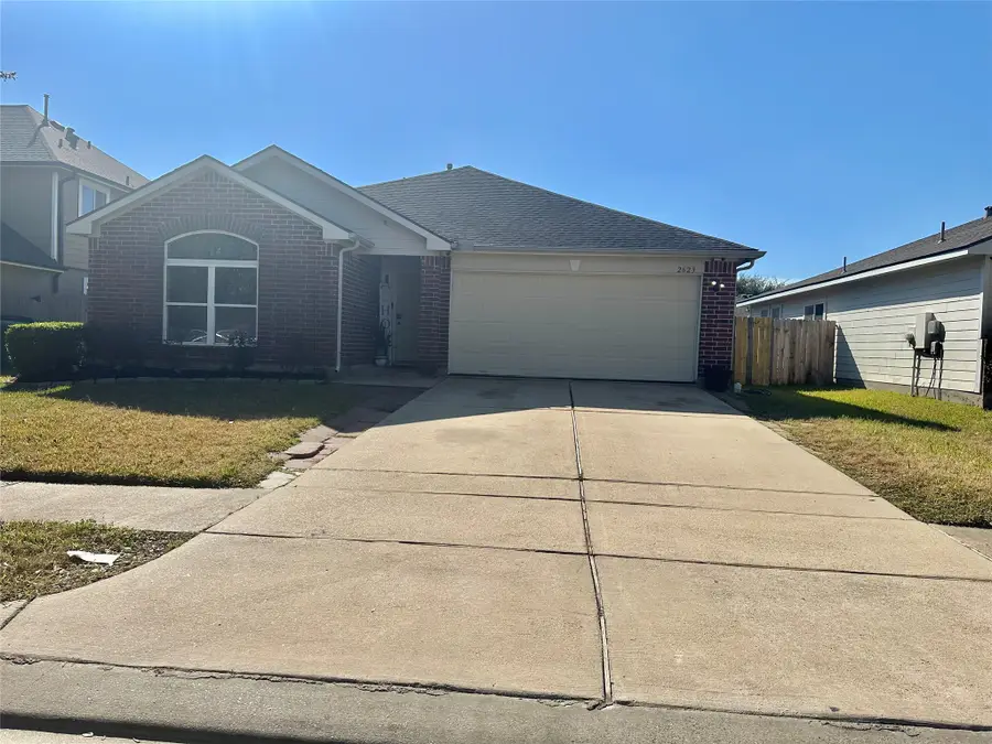 2623 Sockeye Drive, Houston, TX 77045 - Image #2