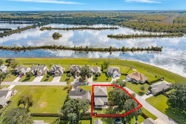 252 Twin Lakes Boulevard W, West Columbia, TX 77486