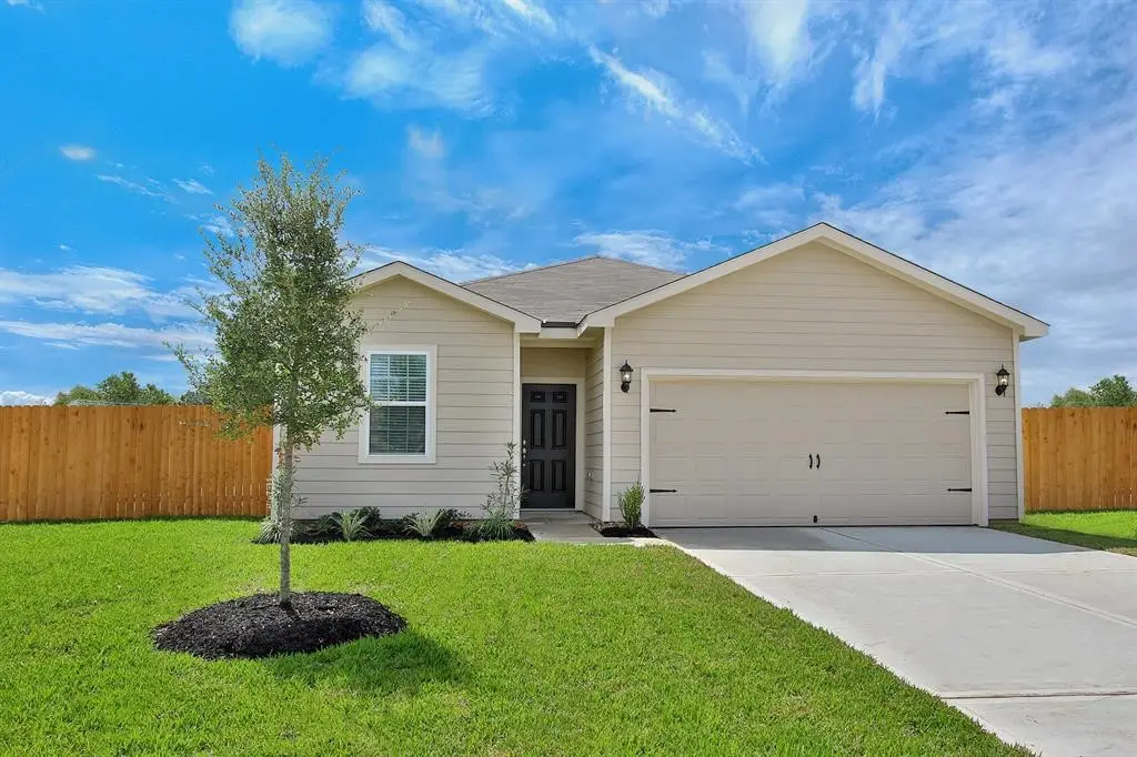 928 Lake View Circle W, Brookshire, TX 77423 - #1