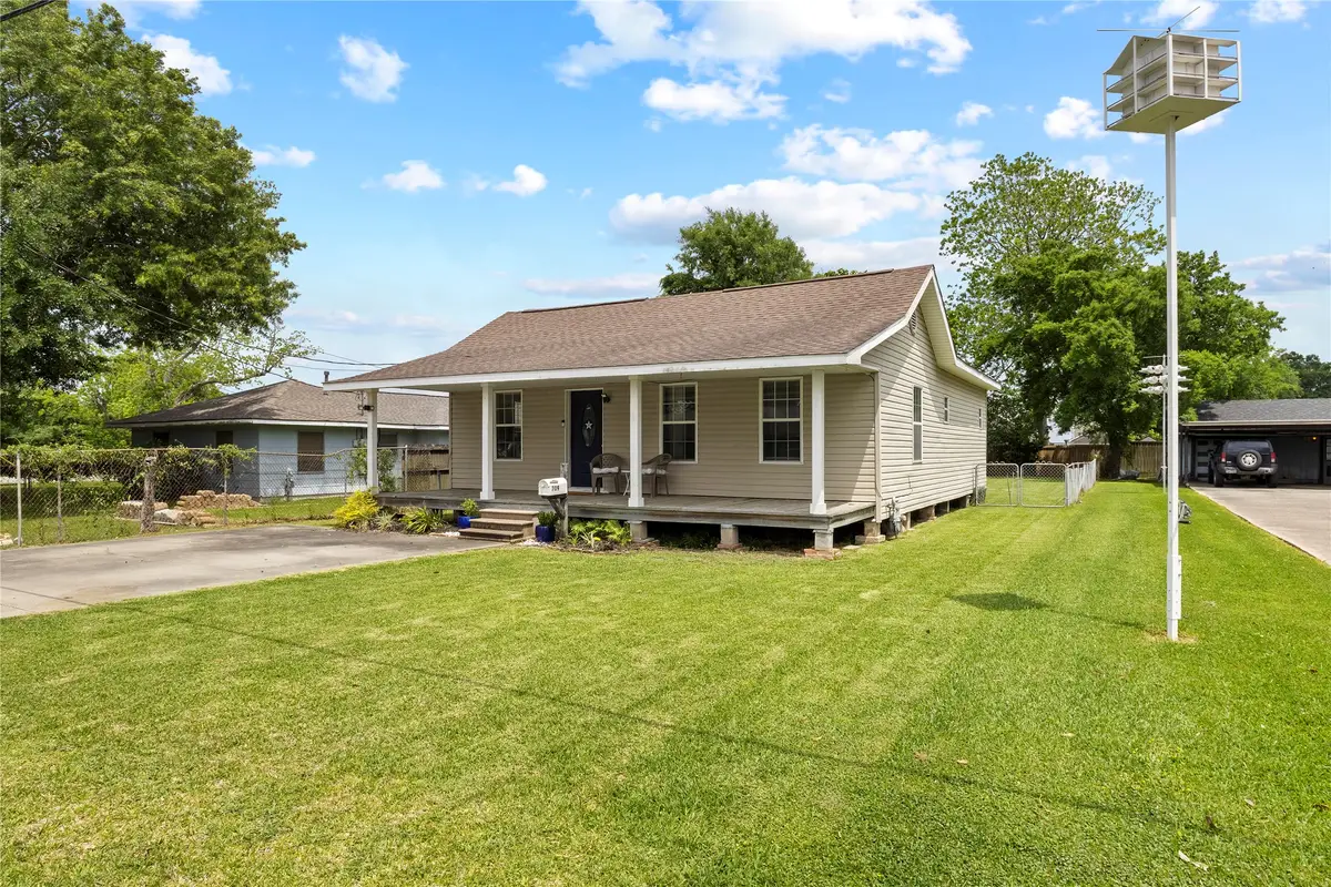 709 Dallas Street, Port Neches, TX 77651 - #1