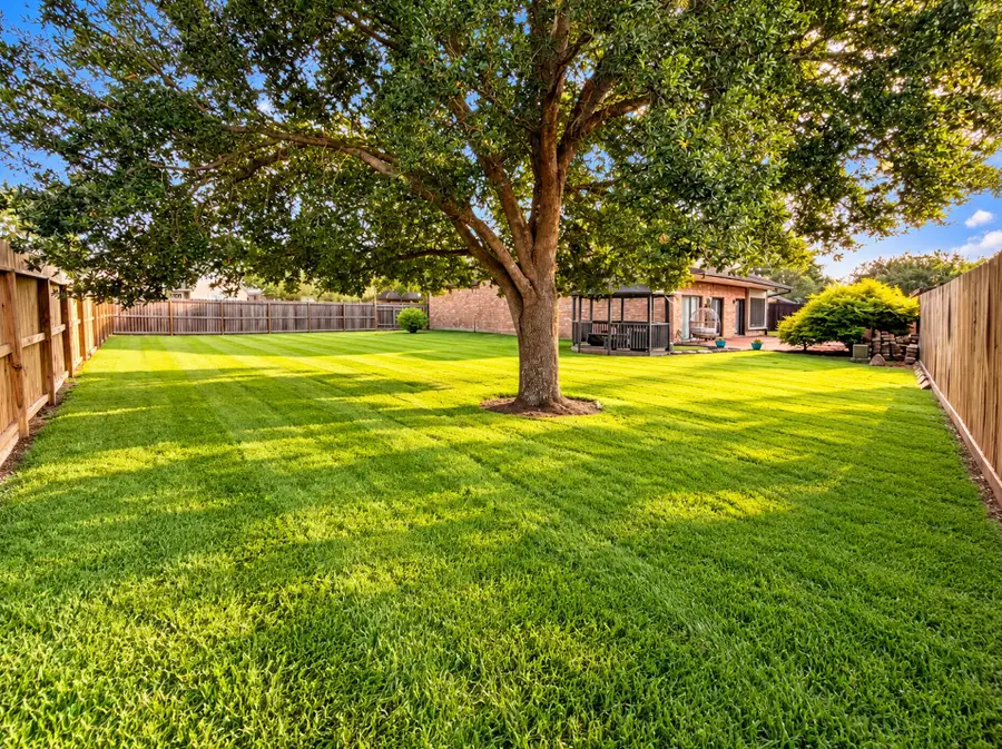 3902 Crystal Falls Drive, Missouri City, TX 77459 - #2