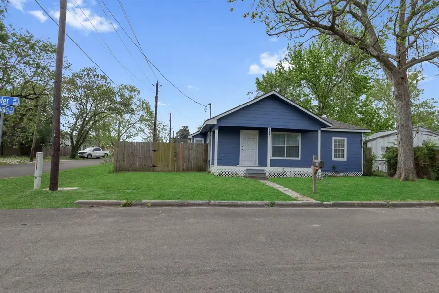 218 Hafer Street, Baytown, TX 77520 - #2