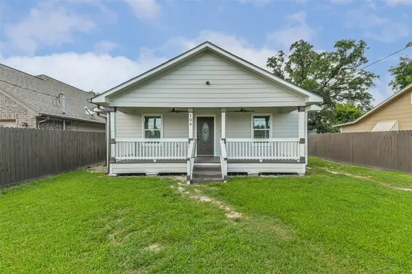 109 Neyland Street, Houston, TX 77022