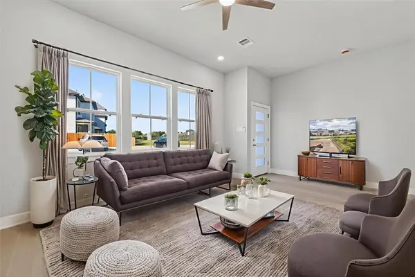 6702 Metro Blvd #3, Houston, TX 77083