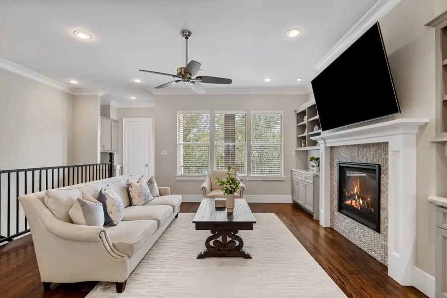 1104 W 22nd Street, Houston, TX 77008 - #2