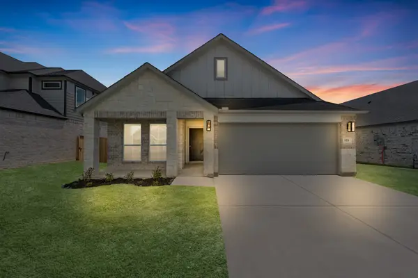 818 Orchard Vale Road, Rosharon, TX 77583