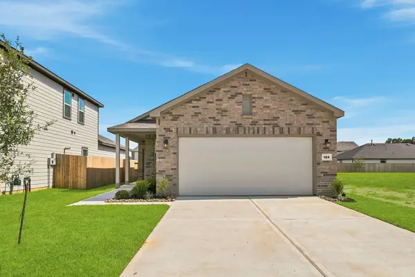 124 Rising Cedar Lane, Hockley, TX 77447