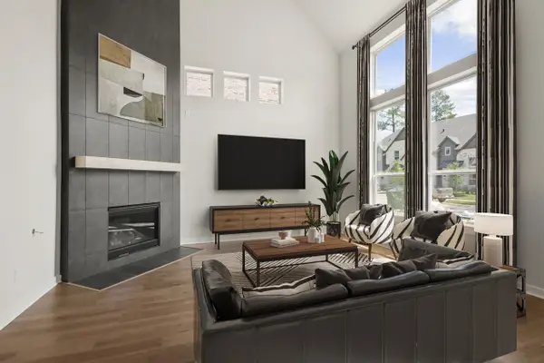 321 Fields Lane, Montgomery, TX 77316