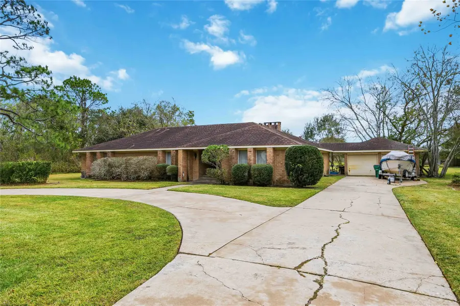 4113 County Road 424, Alvin, TX 77511 - Image #2