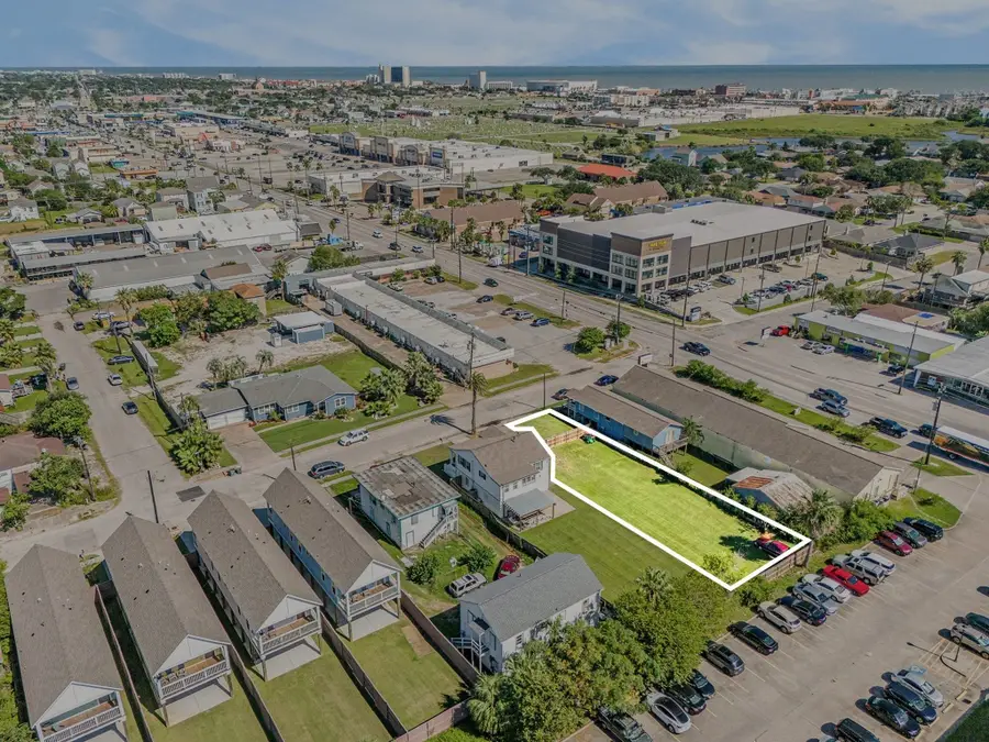 1217 67th Street, Galveston, TX 77551 - #2