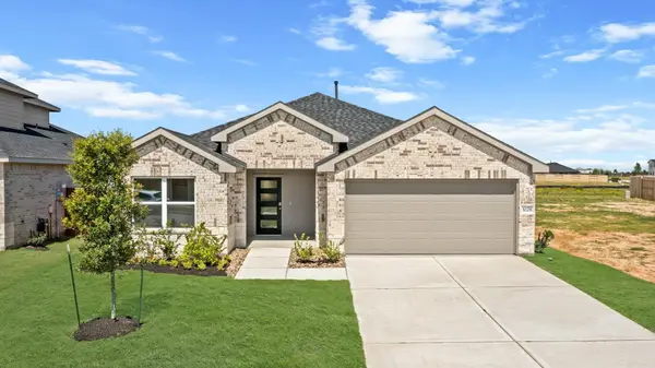 1028 Selene Sky Drive, Brookshire, TX 77423
