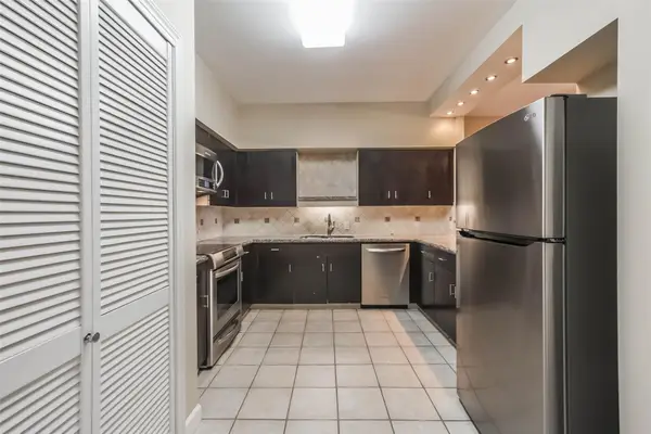 15 Greenway Plaza #5C, Houston, TX 77046