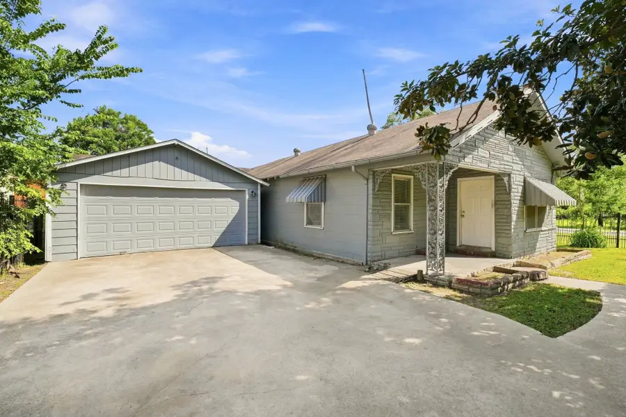 319 W 1st Street, Crosby, TX 77532 - #2
