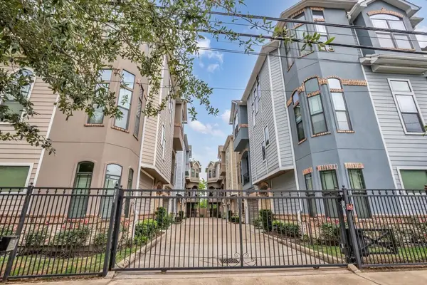 1219 W 25th Street #B, Houston, TX 77008
