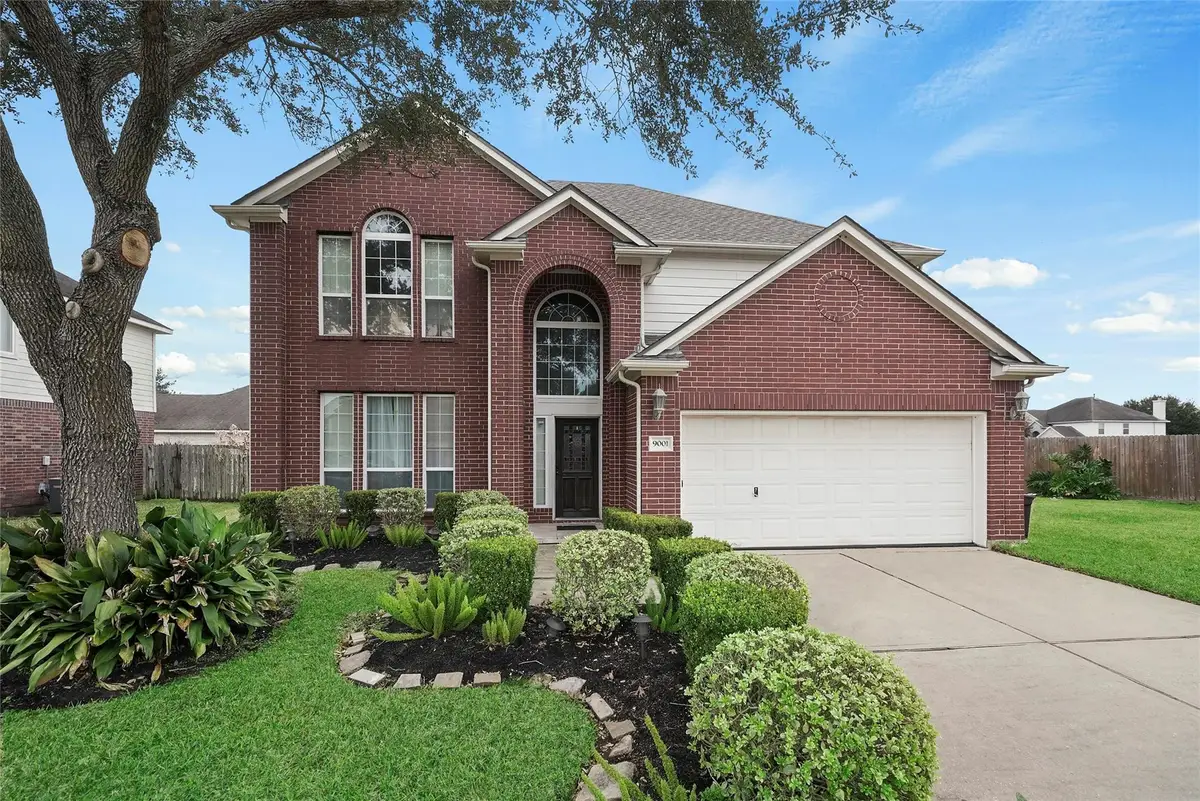 9001 Sundown Drive, Pearland, TX 77584 - Image #1