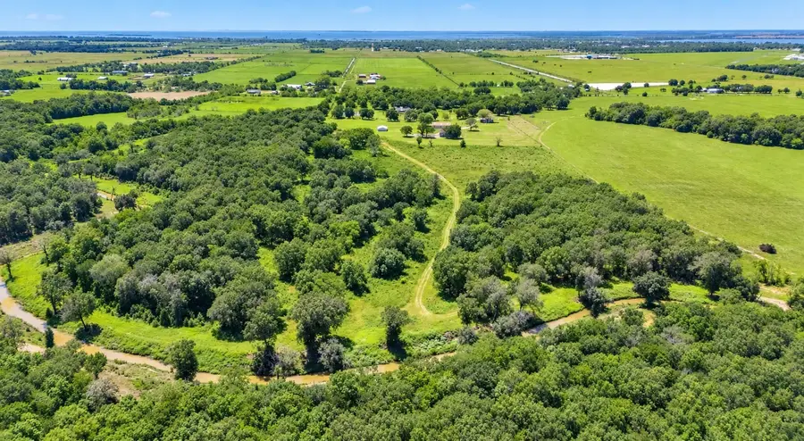 3042B Poskey Road, Anahuac, TX 77514 - #2