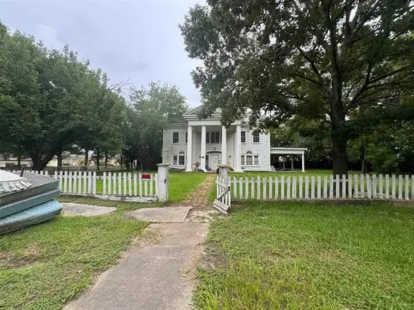 1792 Broadway Street, Beaumont, TX 77701