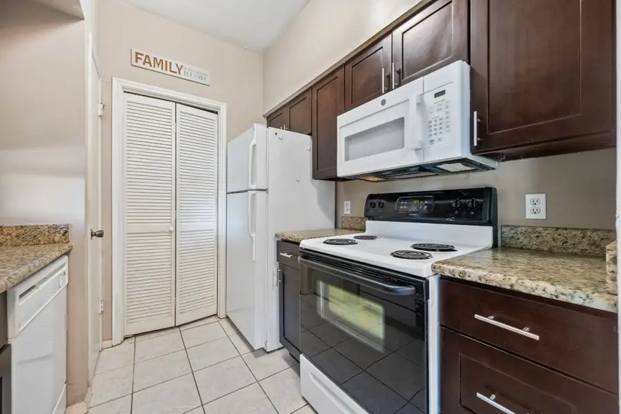 6500 Harbor Town Drive #2808, Houston, TX 77036 - #3