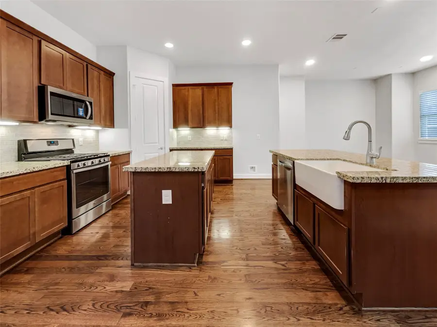 6625 Letein Street, Houston, TX 77008 - Image #2