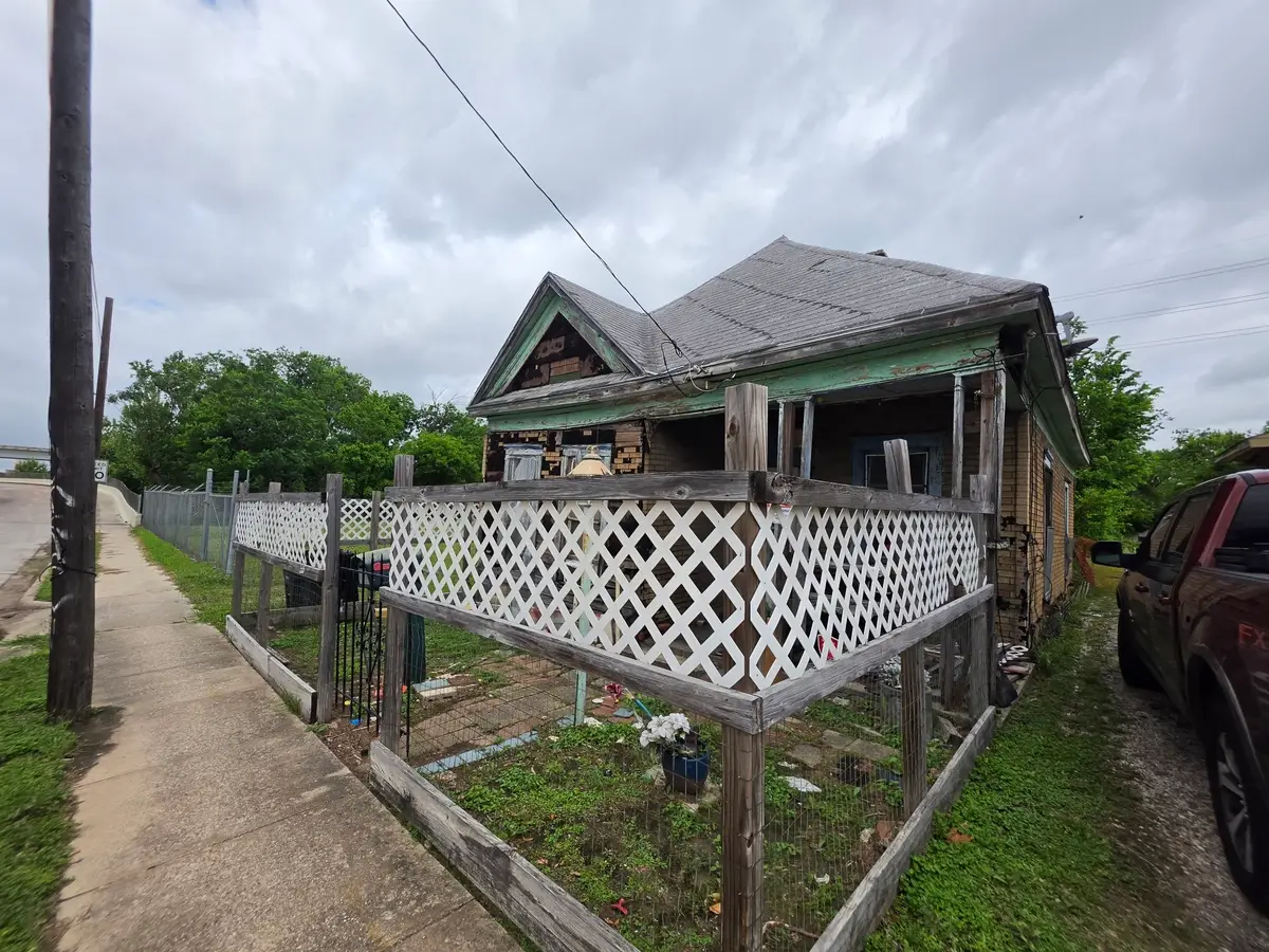 213 Hogan Street, Houston, TX 77009 - #1