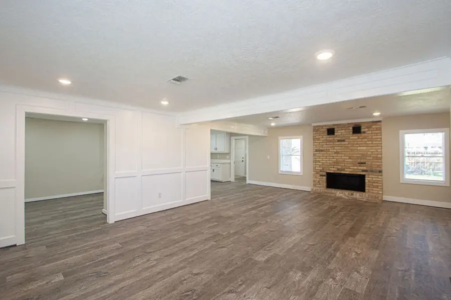 2429 Shenandoah Drive, Pasadena, TX 77502 - Image #2