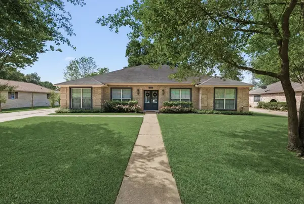 5825 Longwood Street, Beaumont, TX 77707