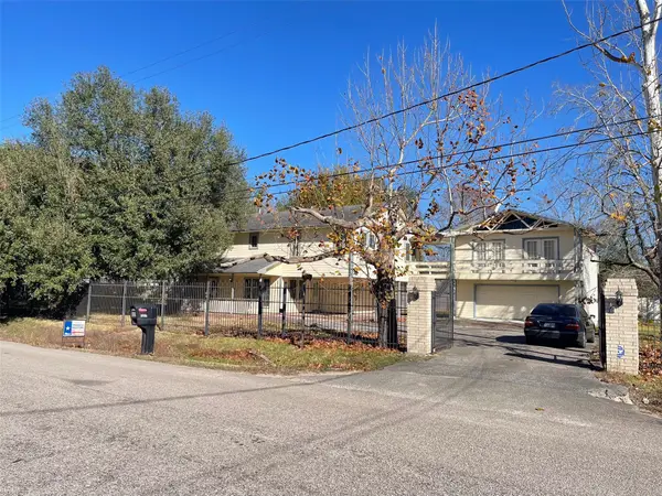 2232 Hoskins Drive, Houston, TX 77080