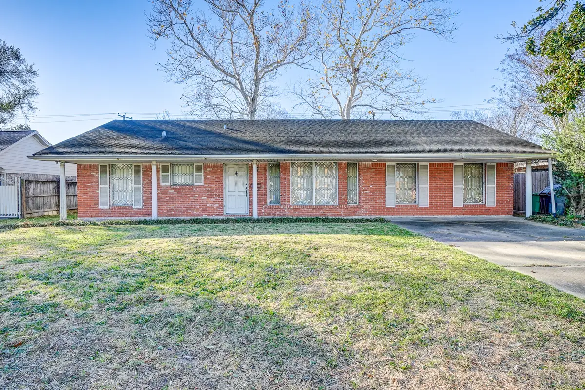 7131 Bellaire Boulevard, Houston, TX 77074 - Image #1