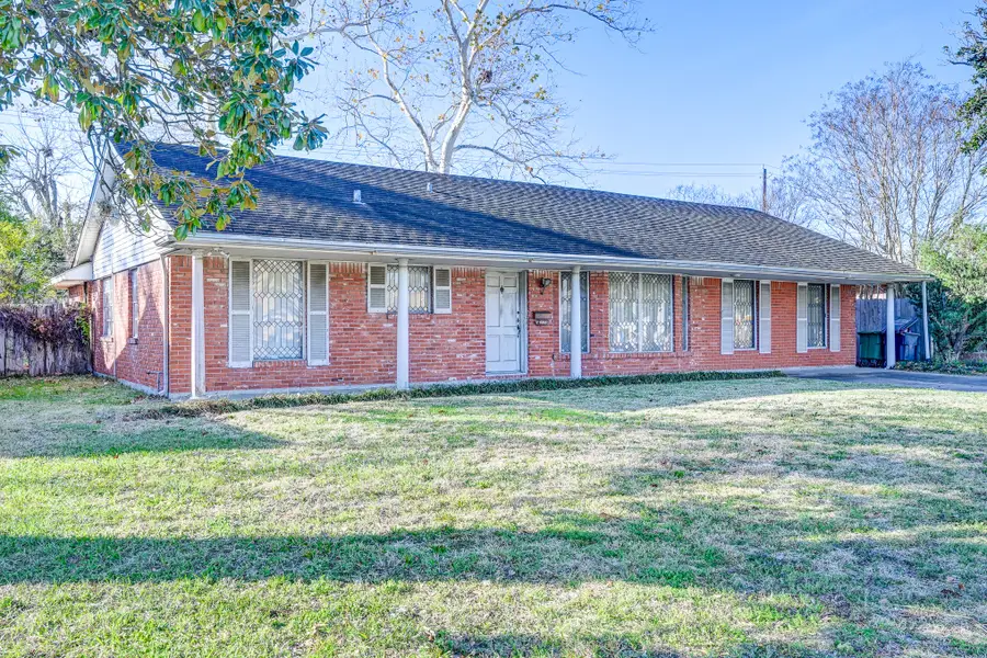 7131 Bellaire Boulevard, Houston, TX 77074 - Image #2