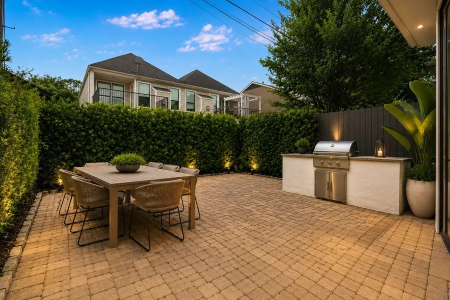 4517 Rose Street, Houston, TX 77007 - #3
