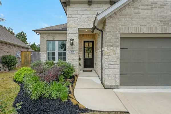 105 Dove Springs Court, Conroe, TX 77304