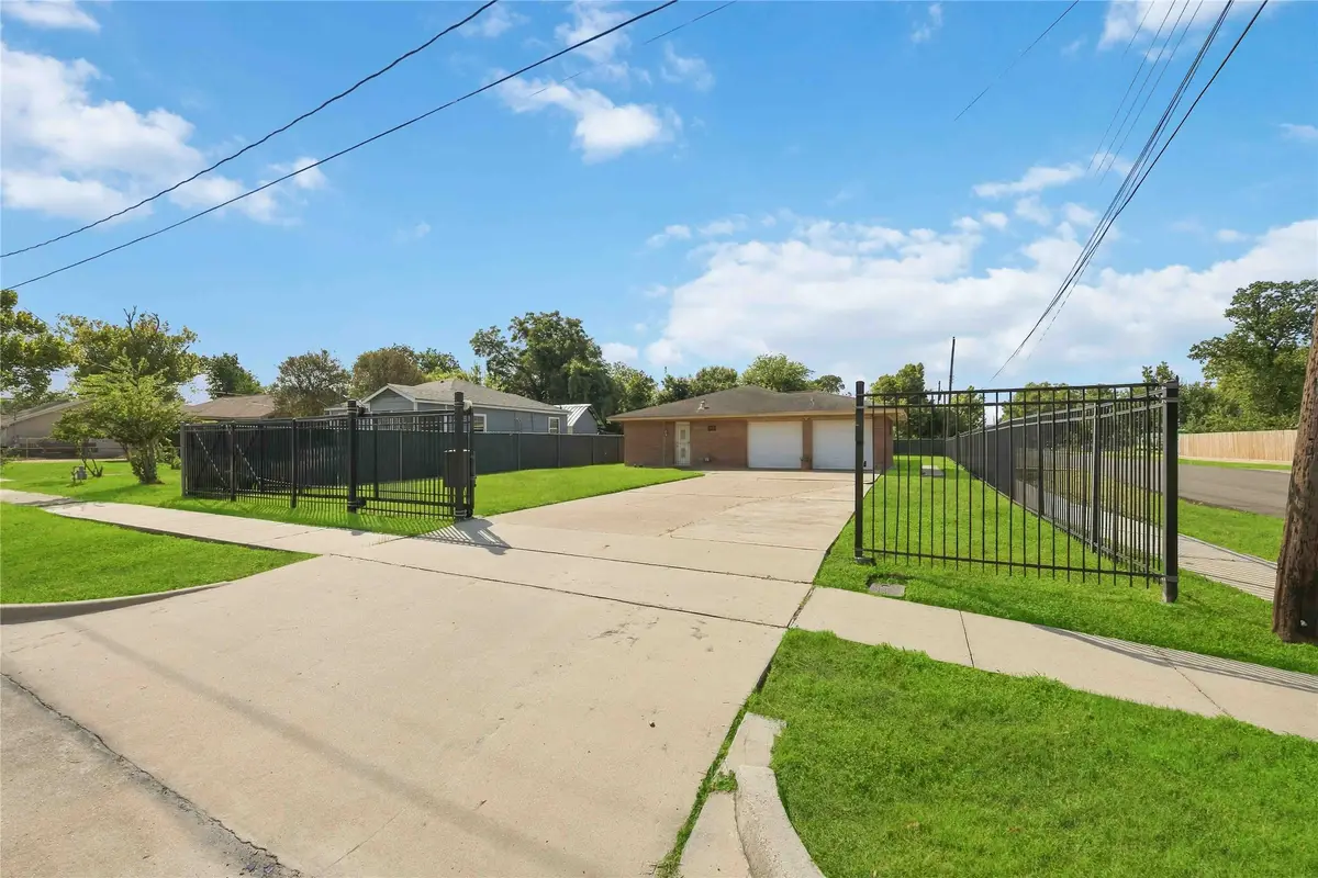 6202 Crane Street, Houston, TX 77026 - #1