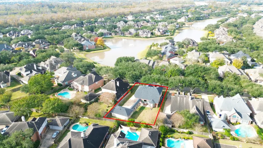 1823 Misty Oaks Lane, Sugar Land, TX 77479 - Image #3